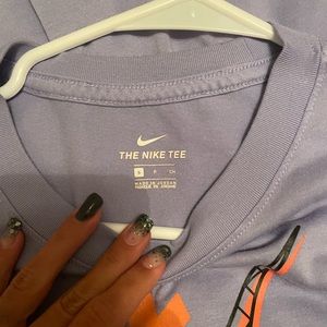 Womens size small Nike tshirt like new not baggy